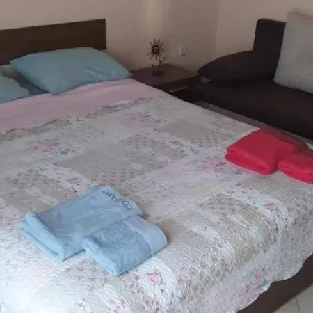 Homestay Giotas *